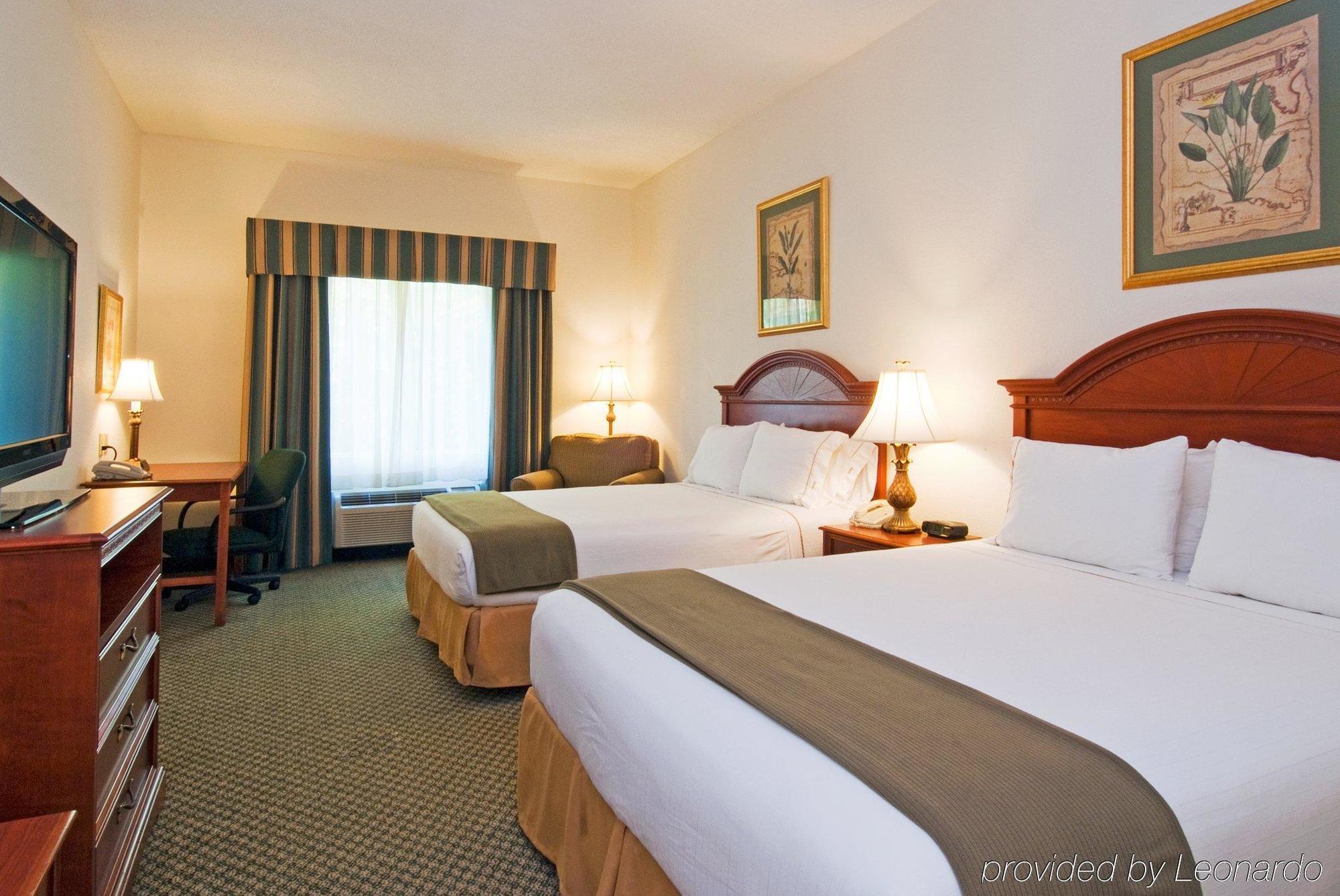 Holiday Inn Express Hotel & Suites Emporia, An Ihg Hotel Δωμάτιο φωτογραφία